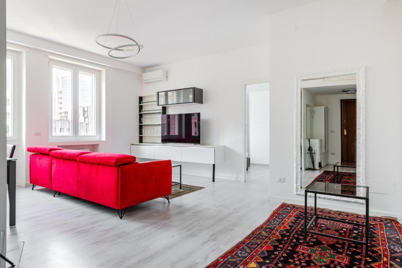 Garibaldi & Gae Aulenti Modern Apt With Private Parking! Milan Exterior photo
