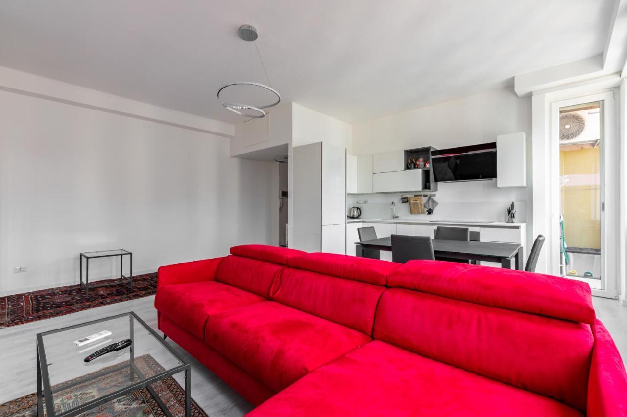 Garibaldi & Gae Aulenti Modern Apt With Private Parking! Milan Exterior photo