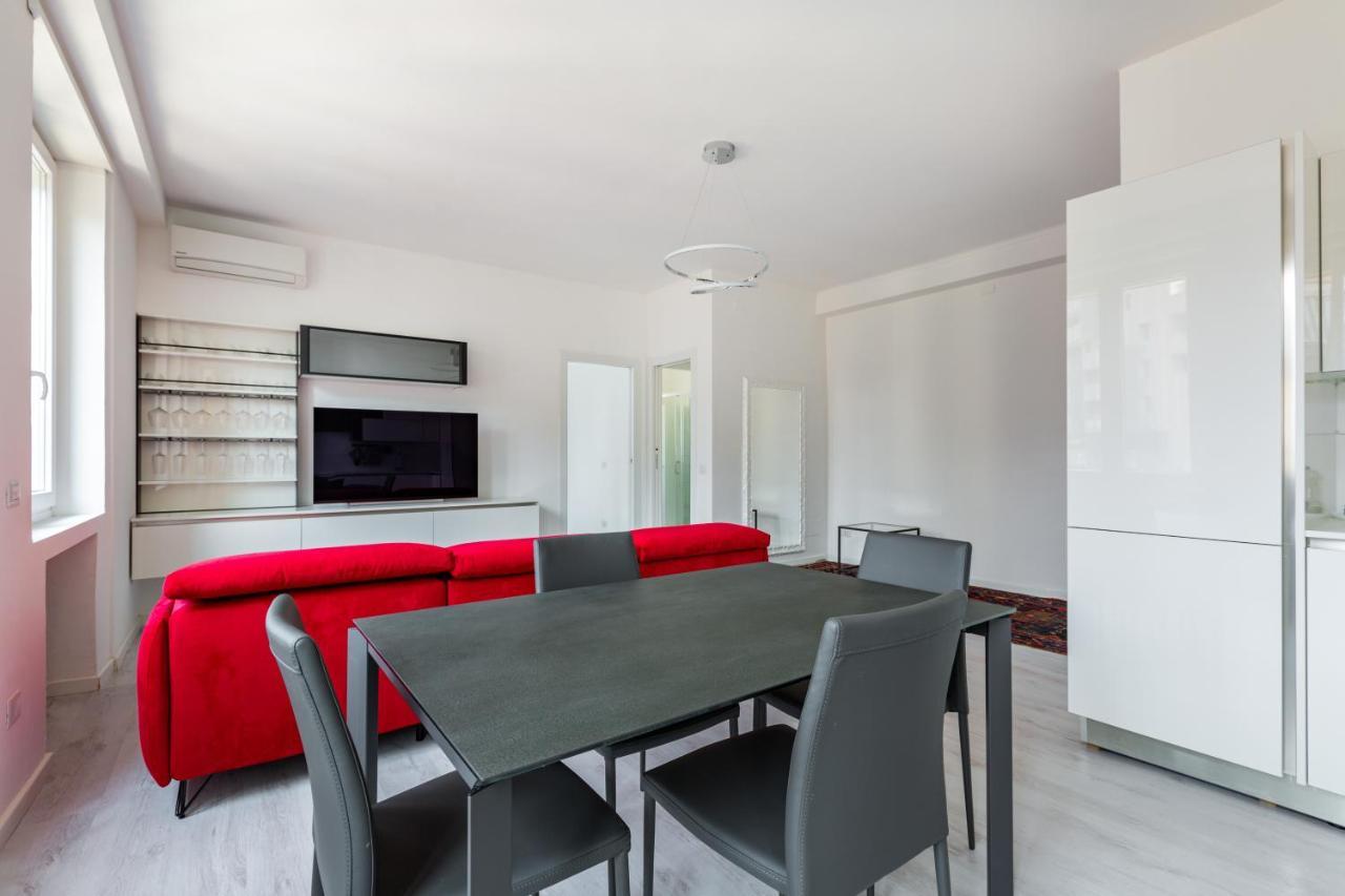Garibaldi & Gae Aulenti Modern Apt With Private Parking! Milan Exterior photo