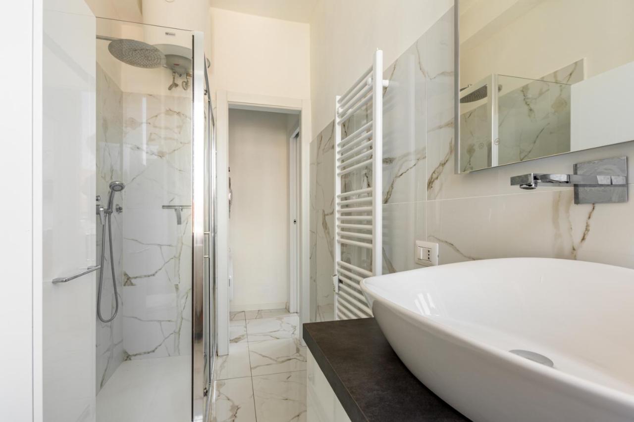 Garibaldi & Gae Aulenti Modern Apt With Private Parking! Milan Exterior photo